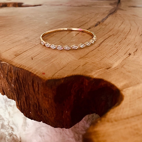 Jewelry - Rose Gold Crystal Bangle